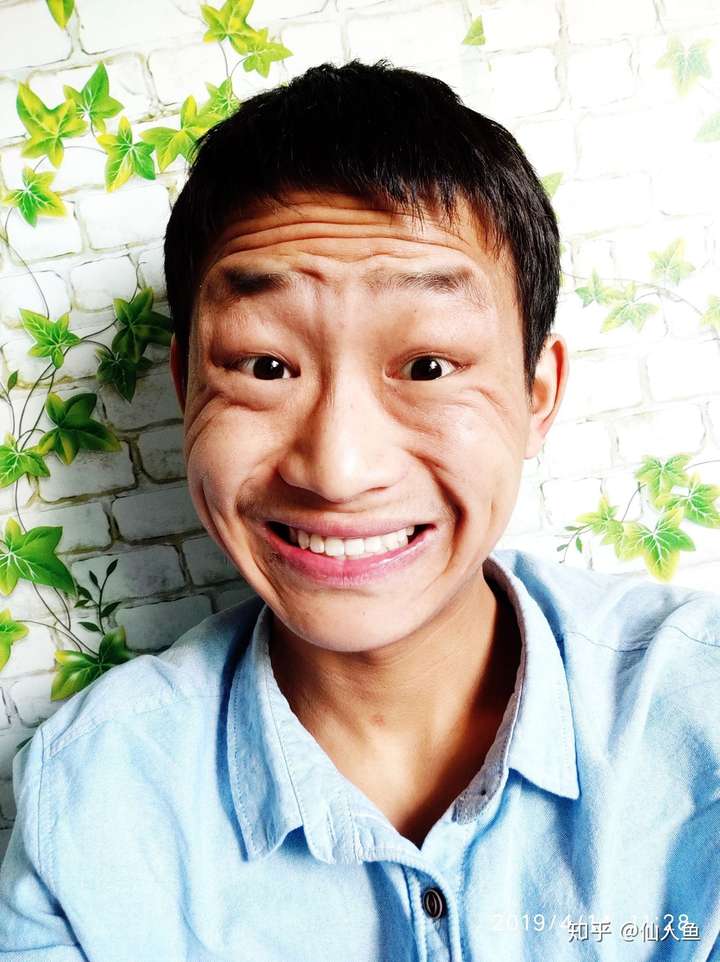 苦相脸? 你是再说我吗? 高能预警 前一段有人说我像冬泳怪哥.