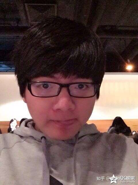 男生都有哪些非主流的自拍?