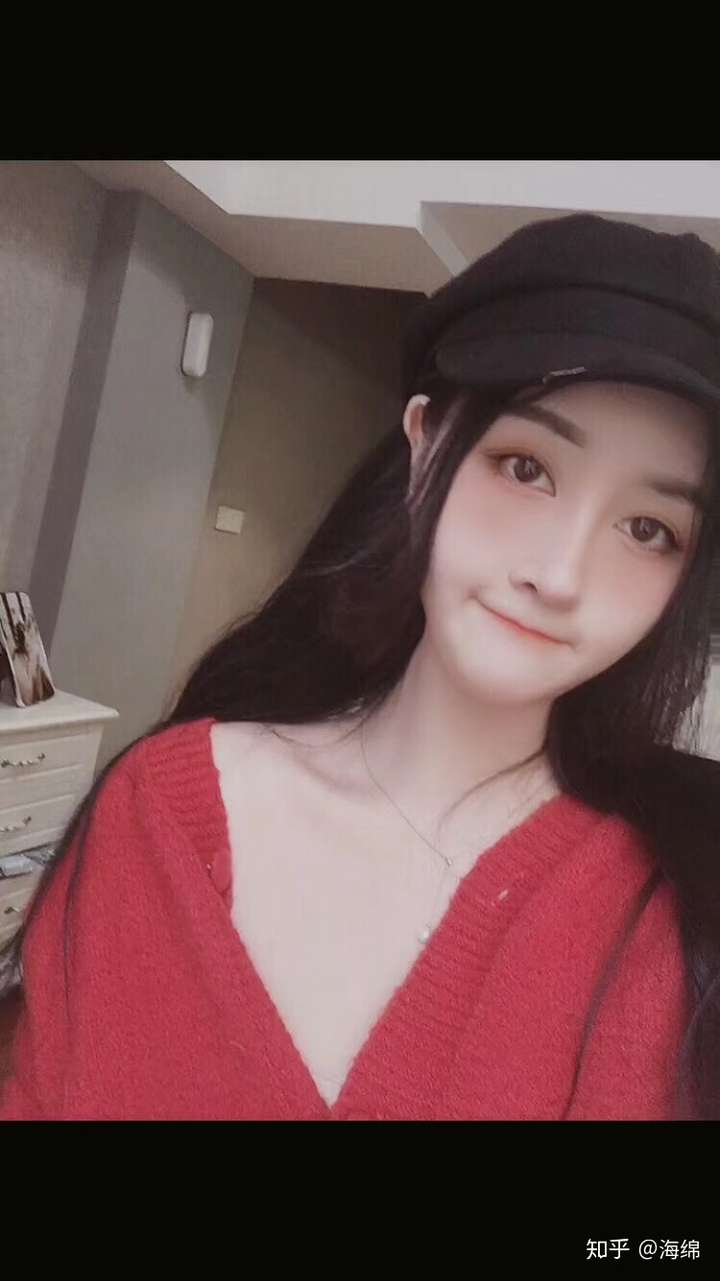 女孩子发自拍的时候该怎么夸?