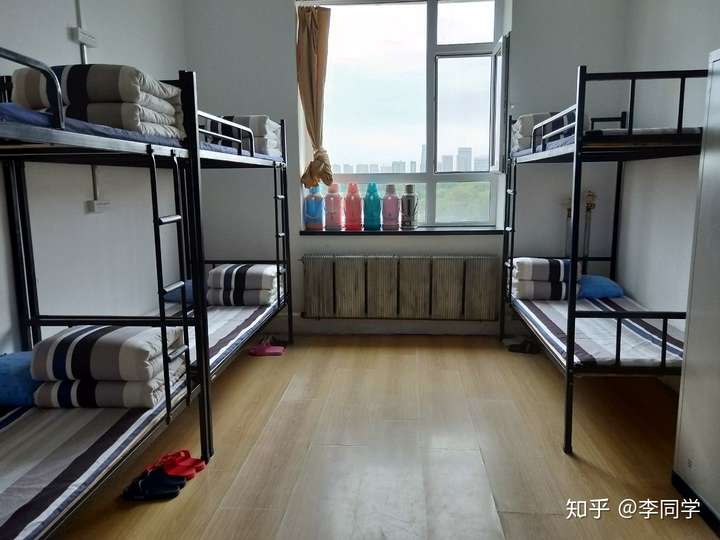 吉林农业大学的宿舍条件如何?校区内有哪些生活设施?