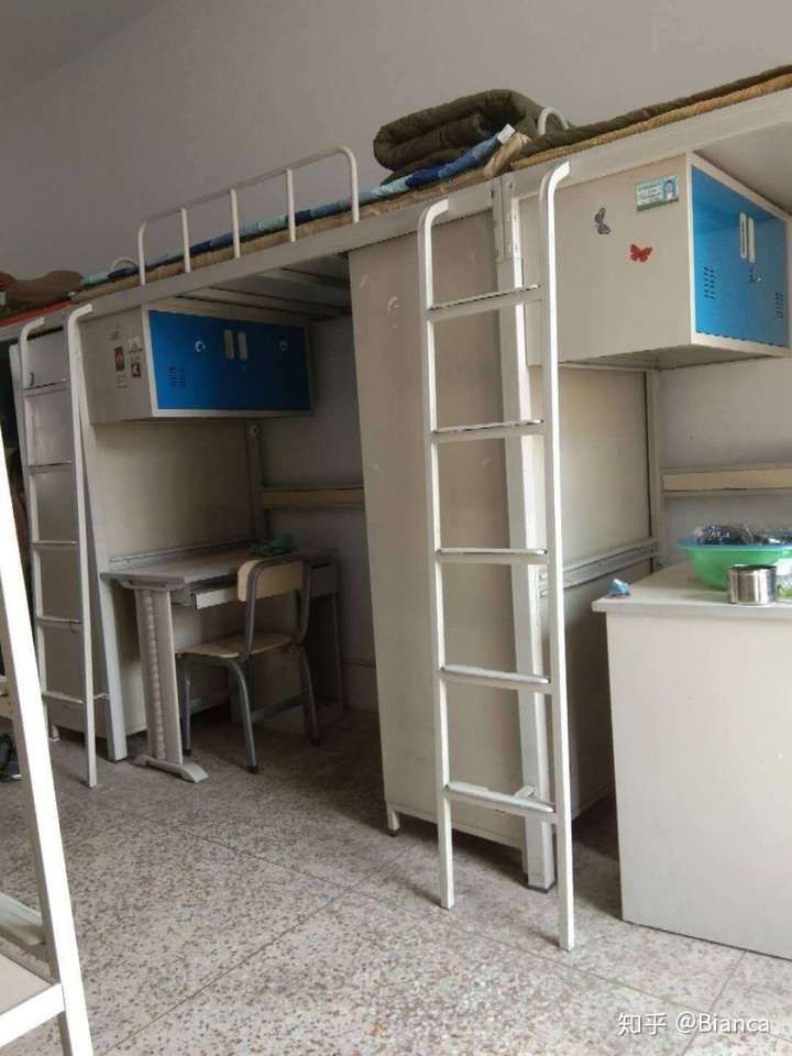 内蒙古农业大学的宿舍条件如何?校区内有哪些生活设施