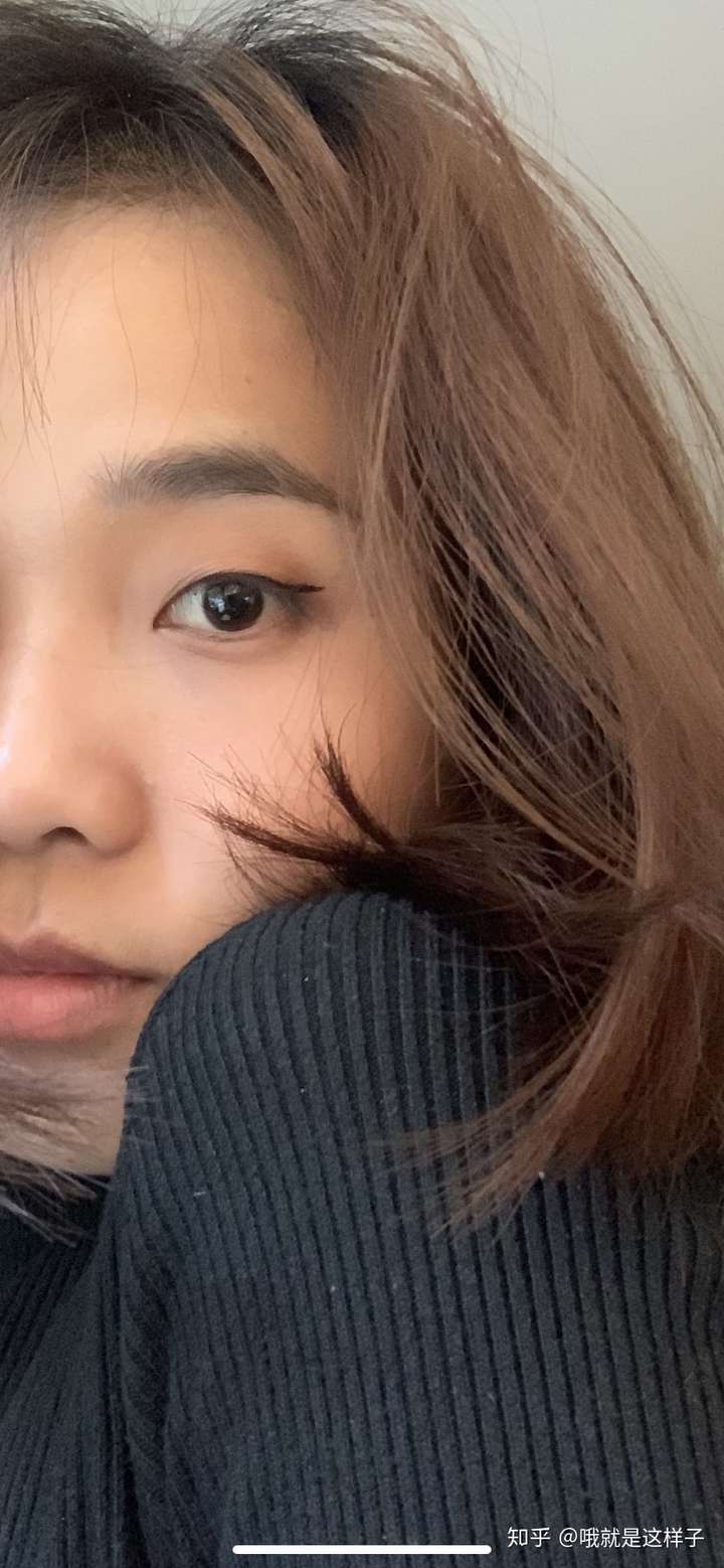 单眼皮小杏眼和割的双眼皮你更喜欢哪类女生?