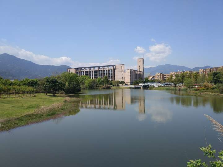 福州大学的校园环境如何