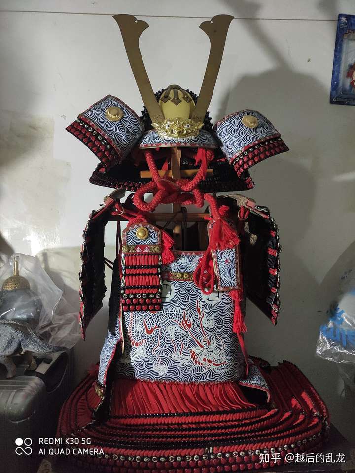日本武士铠甲头盔部件的"吹返"有什么用?