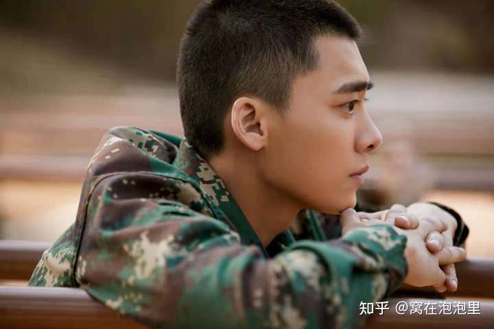 国内娱乐圈你觉得男男明星一眼万年?