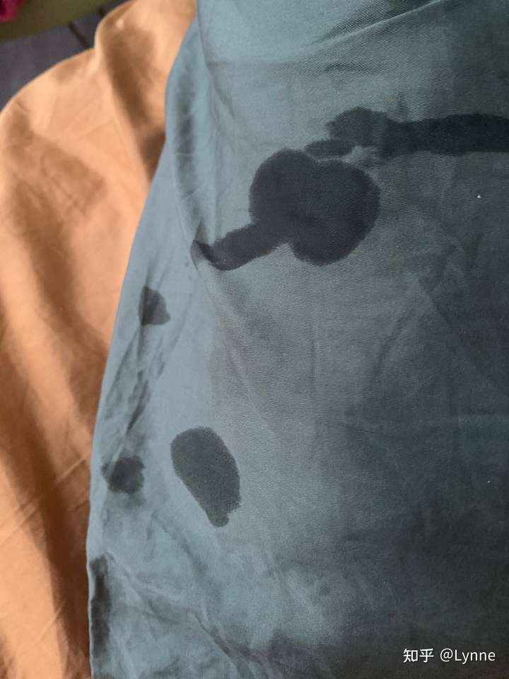 有哪些曾经看到深夜哭湿枕头的虐文小说?