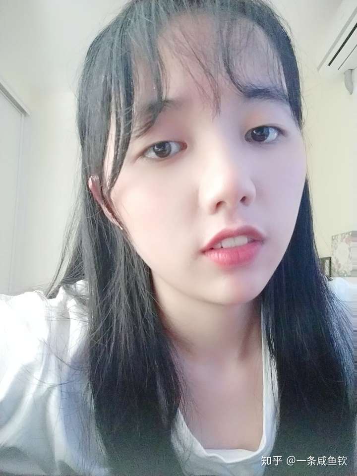 有哪些是同一个人而颜值相差甚远的照片?