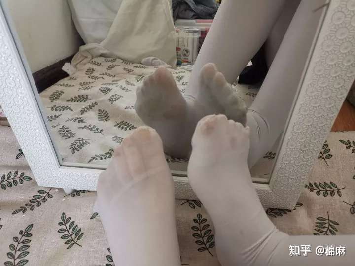 女生穿靴子真的会脚臭吗