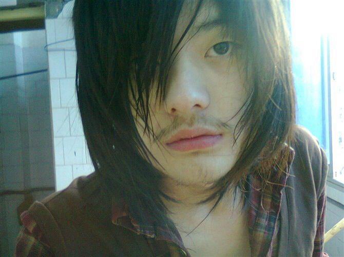 <em>男生怎么样</em>才能留长<em>头发</em>? - <em>张</em>大腕的回答 - 知