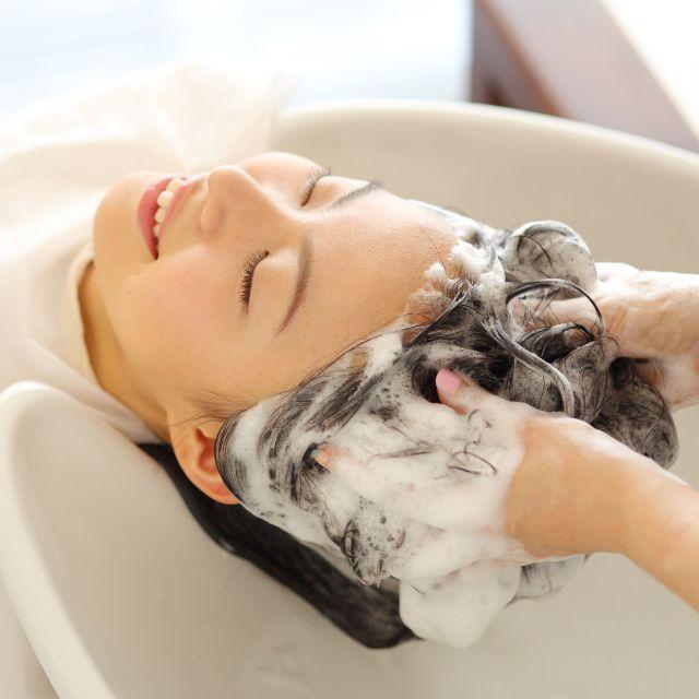 关于洗<em>头发</em>有<em>很多</em>流言,比如经常洗<em>头发</em>会加剧