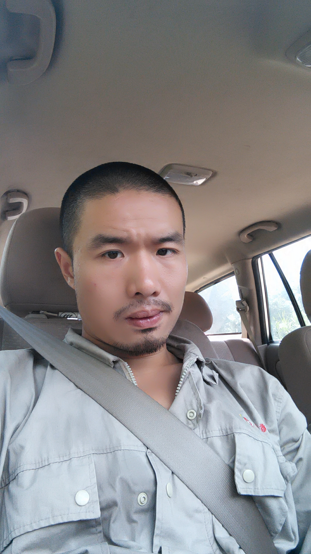 警察 - 话题精华