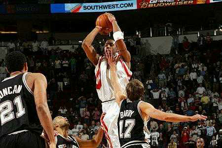 为什么在许多球迷眼里麦迪的35秒13分比科詹