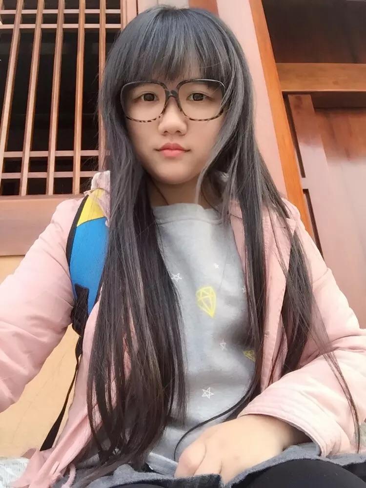 美女剃光头