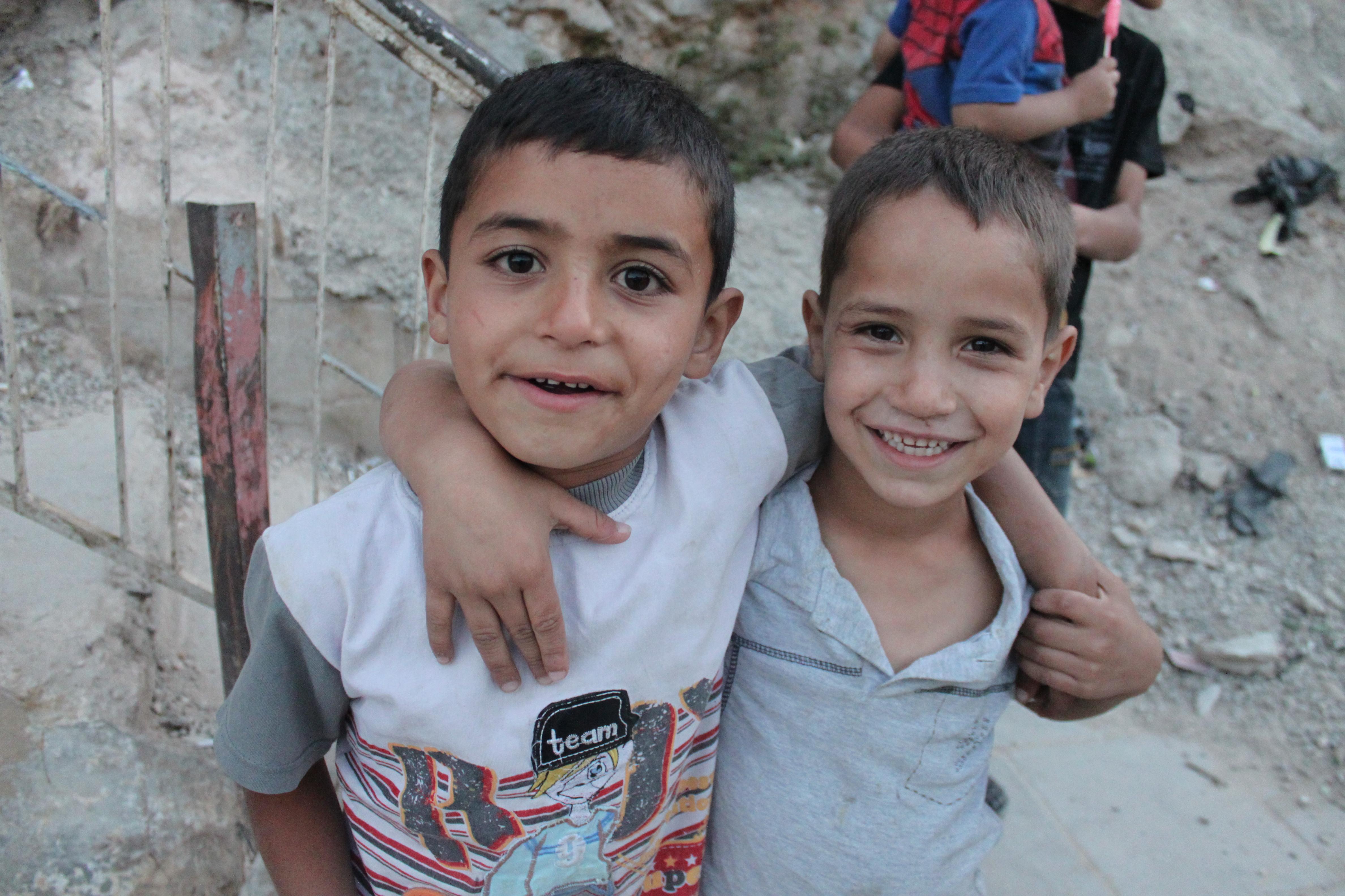 巴勒斯坦难民营的小孩子别把那儿想得太可怕,人家也正常过日子跟咱一
