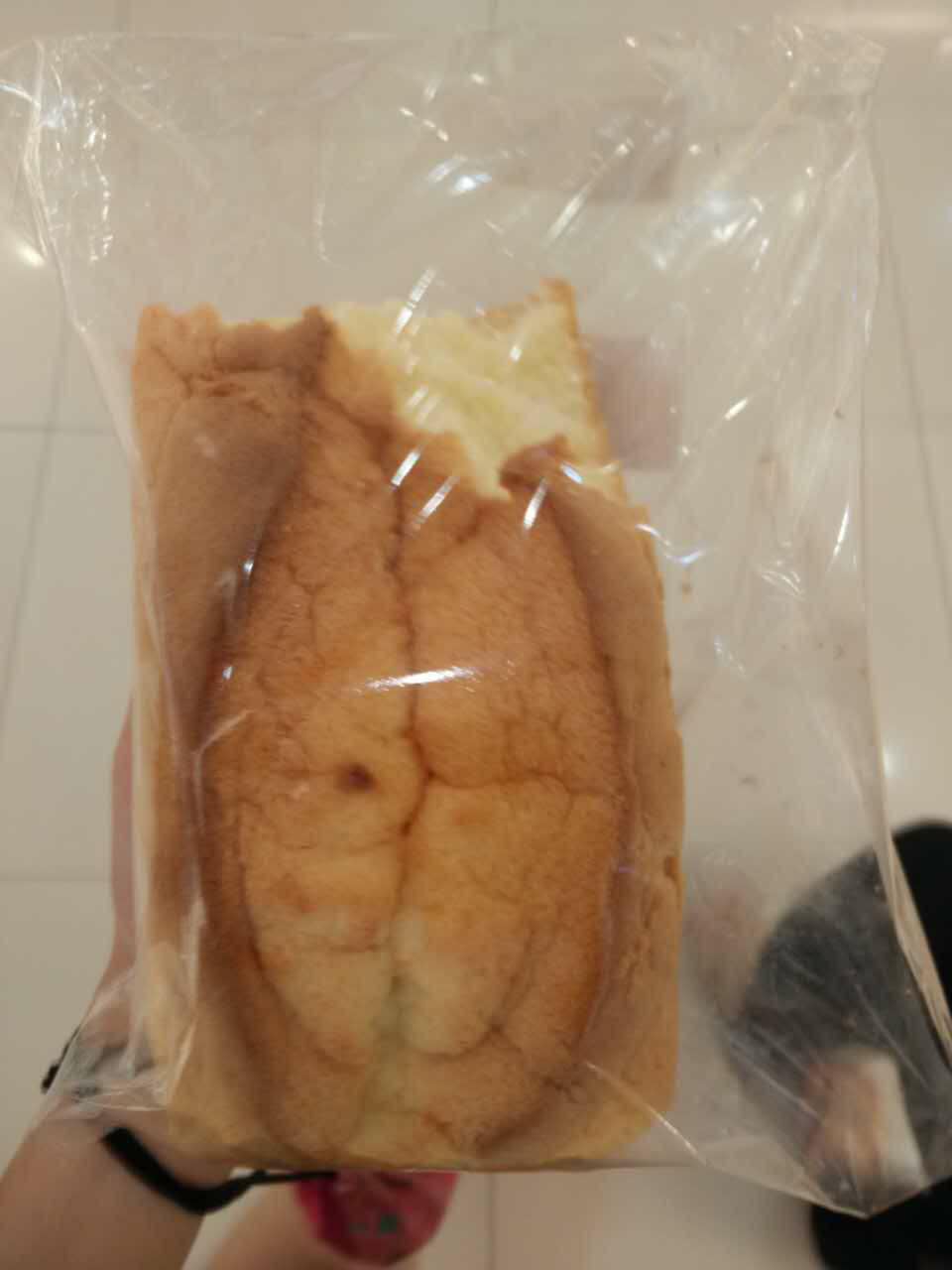 这种面包在深圳哪个区的超市有卖,叫什么包? 