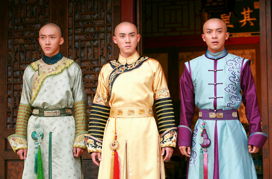 那是一张无法定格在胶卷上的脸