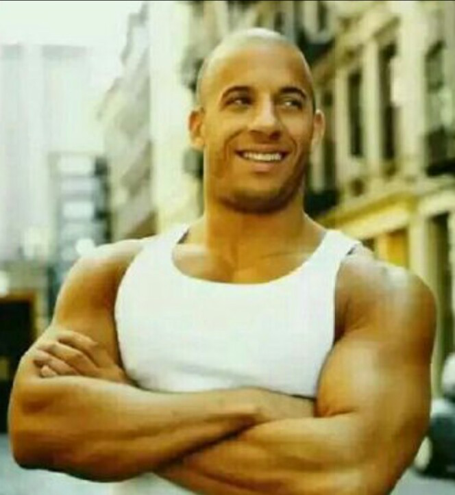 女生都喜欢男的有肌肉吗? - parker Li 的回答 -