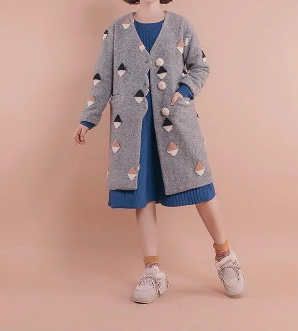 女生初中学穿衣自己,学搭配打扮?棒球帽女生戴法图片
