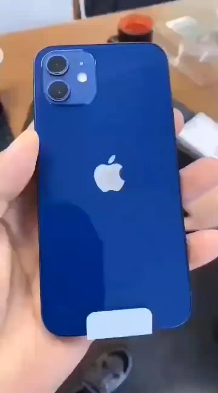 如何看待网传 iphone 12 蓝色与官网图片颜色严重不符