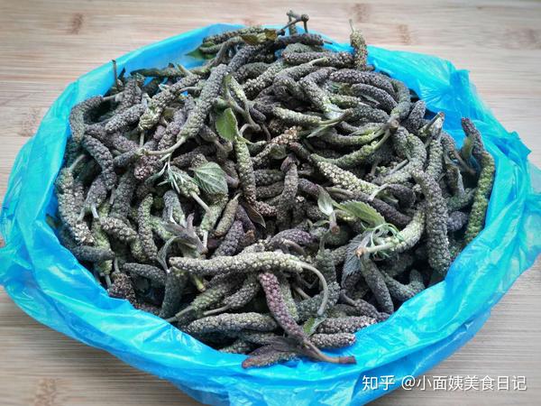 农村这种果子长得像"毛毛虫",人称"长寿菜",吃上一盘真奢侈!