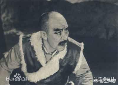 而其在现代京剧《智取威虎山》中塑造的座山雕,已成舞台经典,深受观众