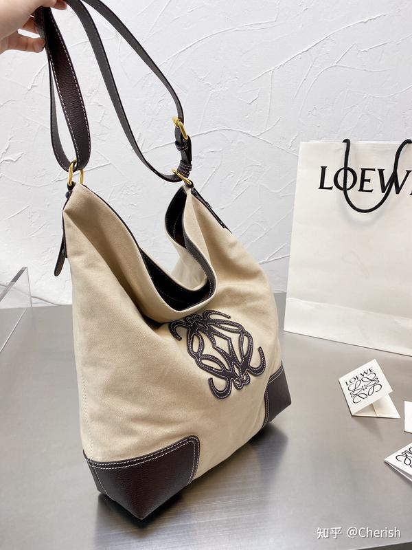 送礼推荐! loewe中古帆布包