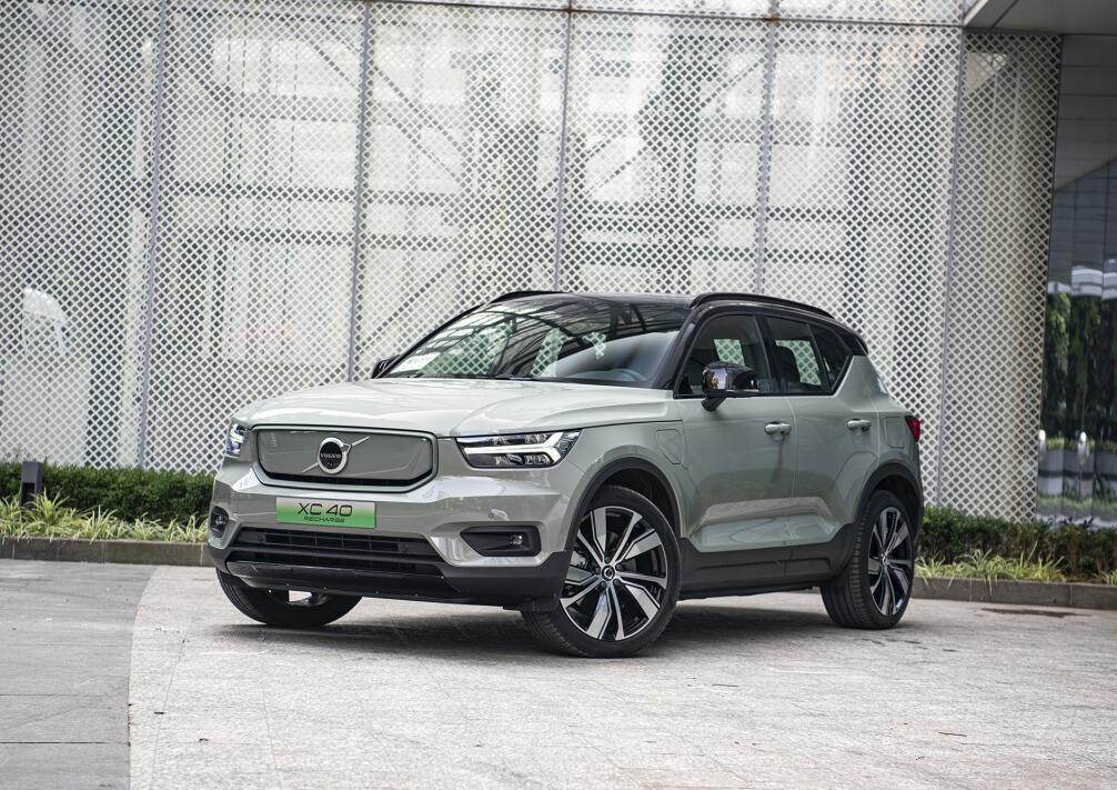 沃尔沃xc40纯电版官降近6万