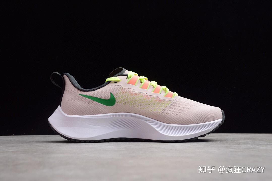 耐克nikezoompegasus登月37代玫瑰粉极速缓震跑鞋
