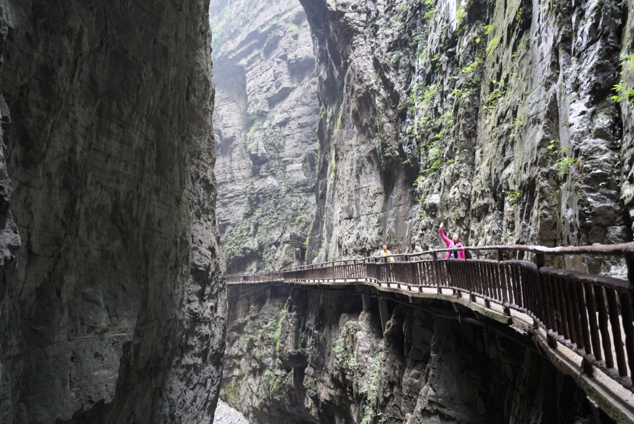 重庆热门旅游景点 武陵山大裂谷旅游攻略 低音号导游