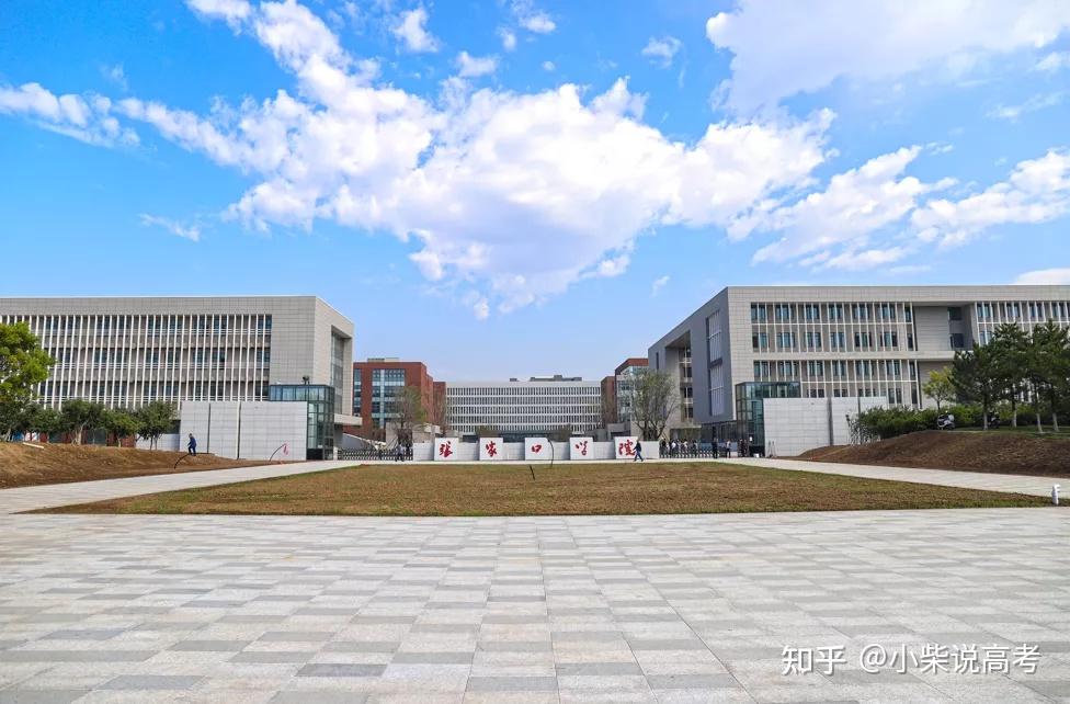 张家口一大学新校区正式启用2022张家口学思行高考志愿填报