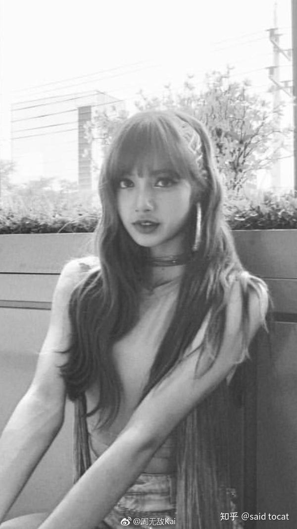 如何评价blackpink中lisa的颜?