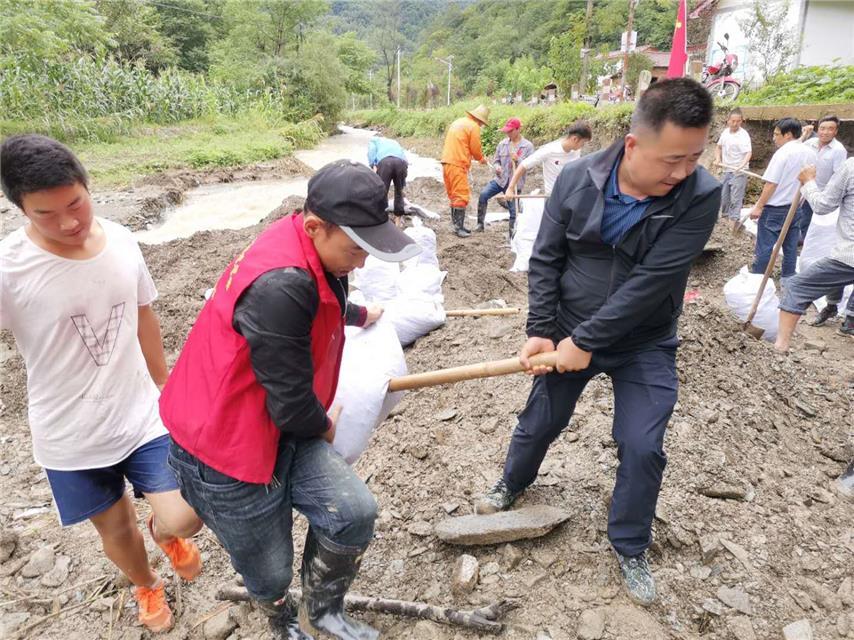 李生宝用使命和担当筑起人民群众防洪墙