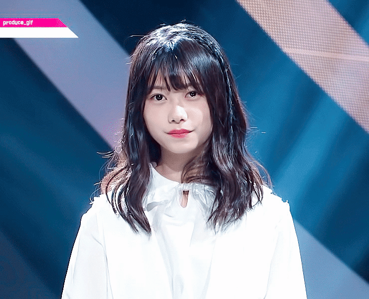 有人很多人说二组不如一组, 现场投票结果就是如此,隔着屏幕也能感觉