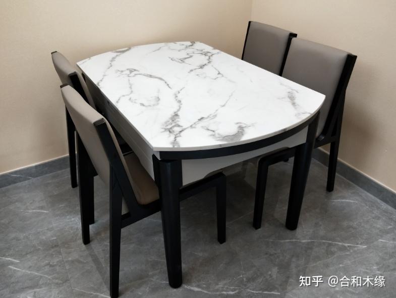 灰色地砖可以放什么颜色茶几和地柜