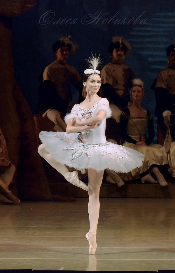 如何评价马林斯基剧院芭蕾舞演员olesya novikova?