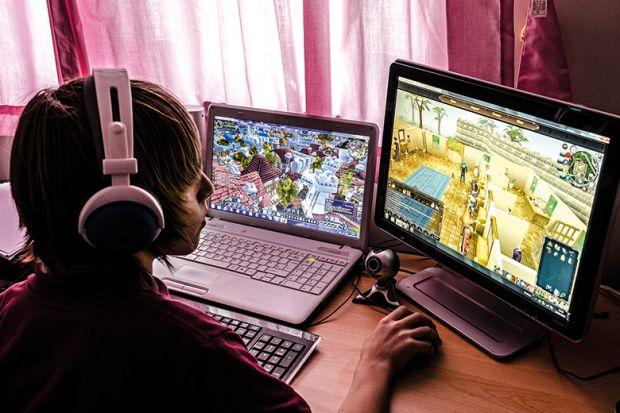 【509】playing computer games