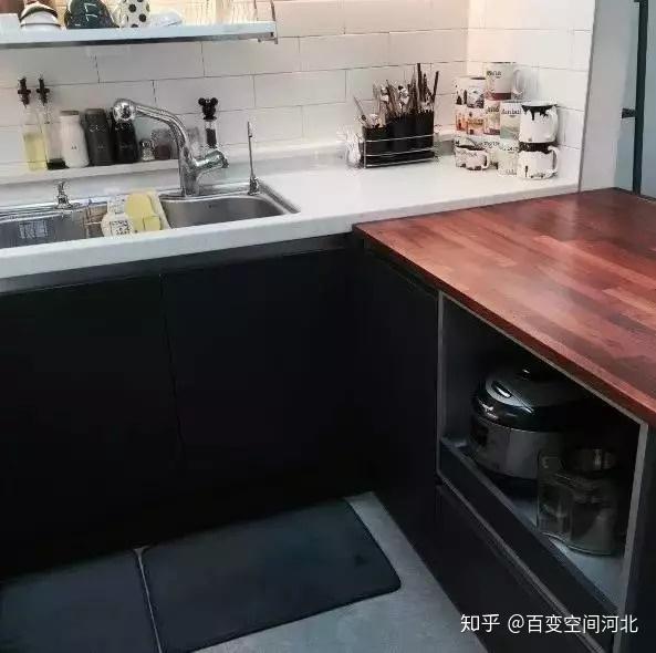 但是改造完成之后是对成型之后的样子非常满意的,一个强劲的抽油烟机