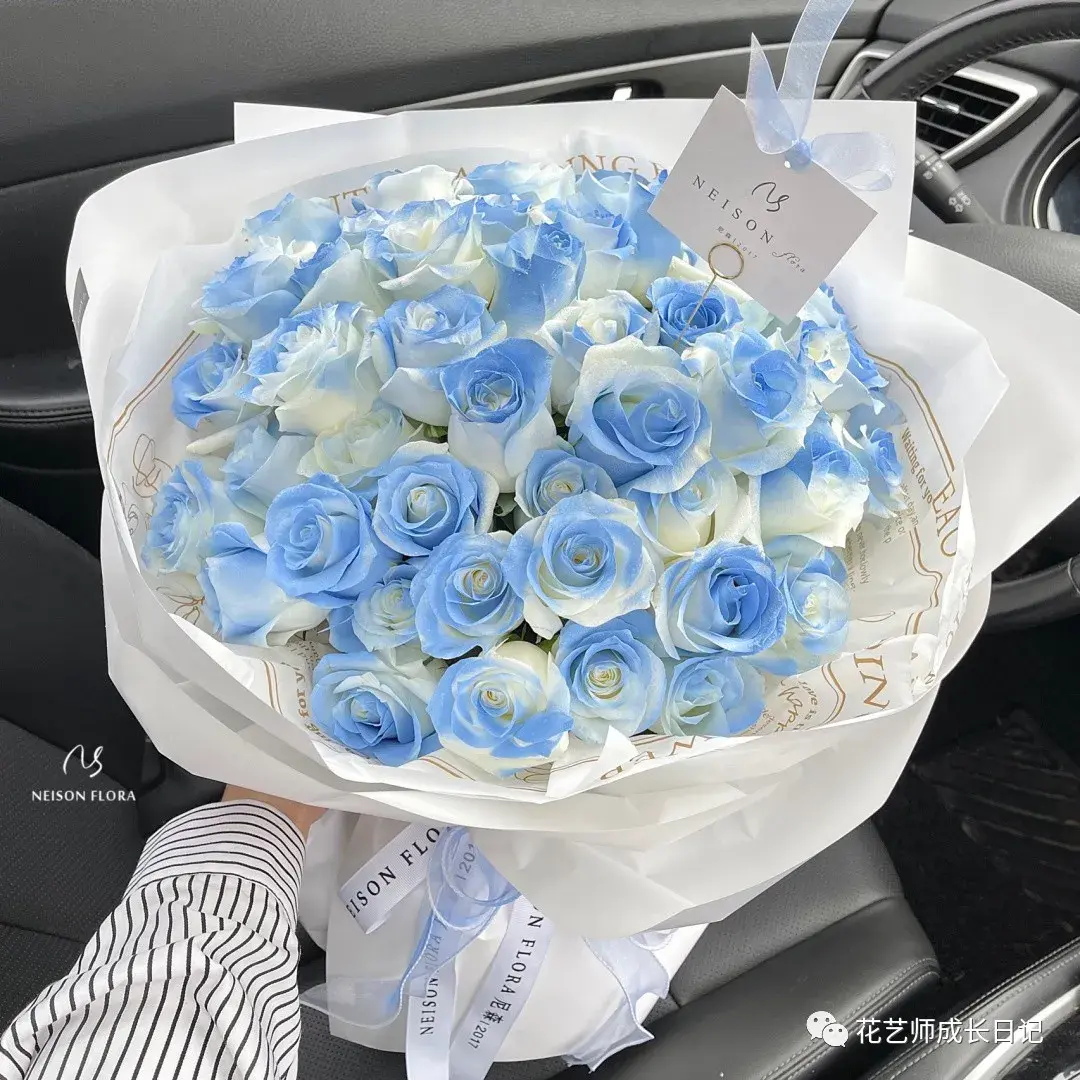 3 | 520碎冰蓝玫瑰花束,再来一波!