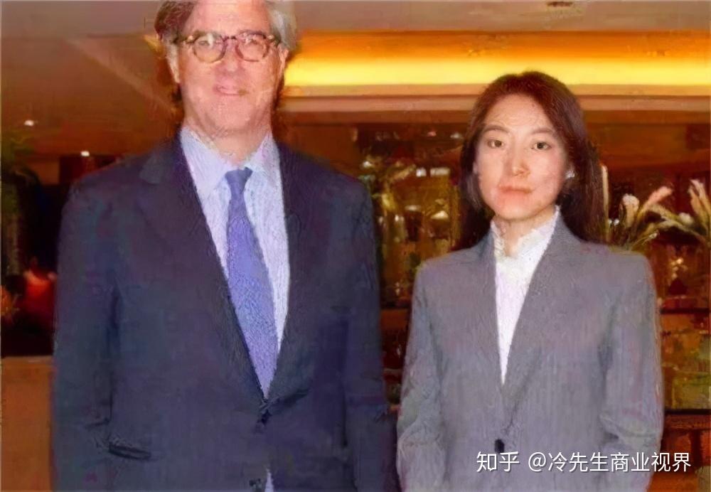 高杏欣是哈尔滨人,官二代出身,其父名叫高德林,曾任黑龙江公安厅副