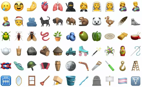 01 新增emoji13表情 新的表情符号选项包括忍者,拥抱的人,黑猫,野牛