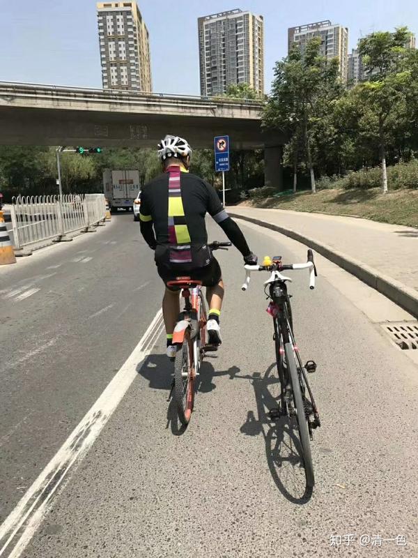 最让你印象深刻的公路车/山地车骑行照片?