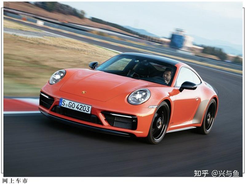 保时捷在近日发布了新款911 carrera 4 gts车型的官图,除普通的版本