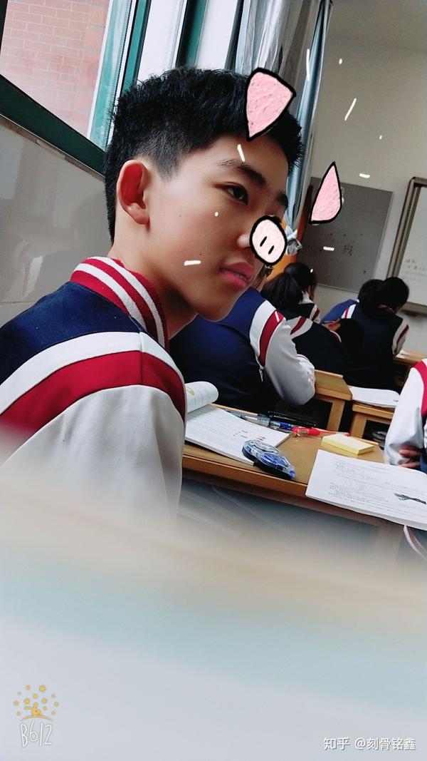男生长得帅是种怎样的体验?