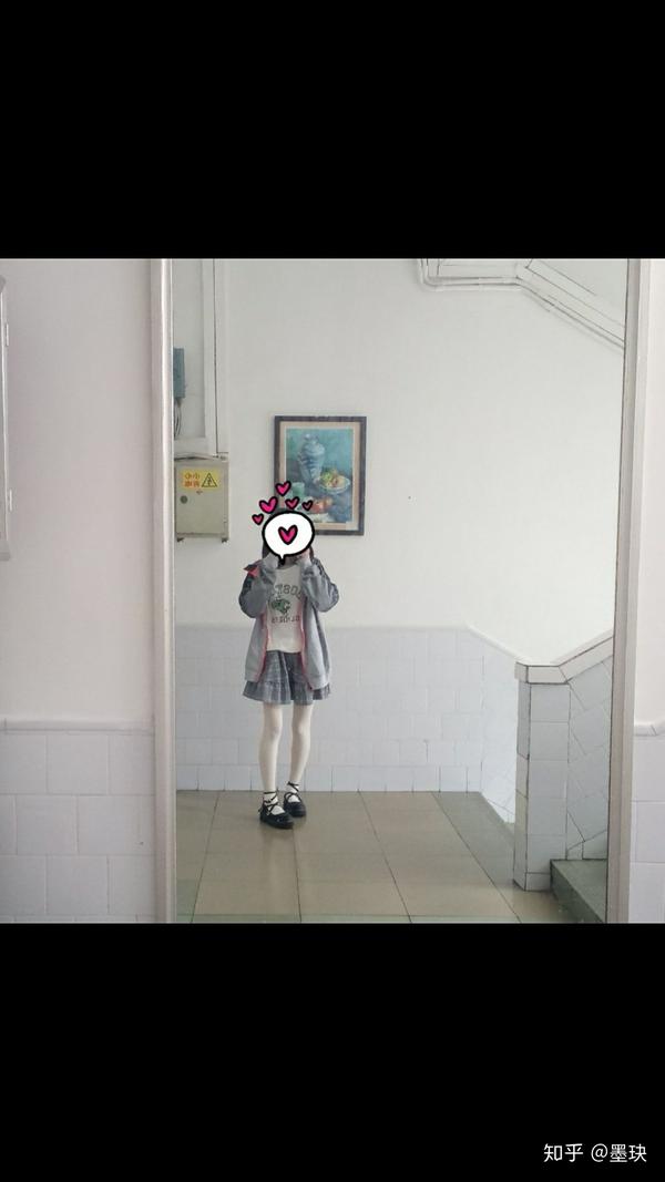 为什么很少有女生穿白丝?