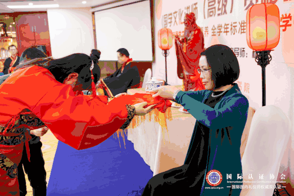 人为什么需要有仪式感刷新礼仪教育的新意义
