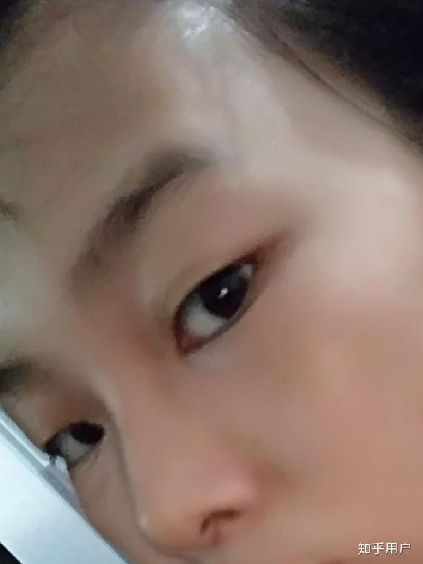 女生长了一双丹凤眼是什么体验?
