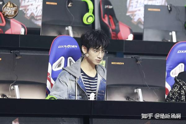 罗云熙这张电竞的真的好看