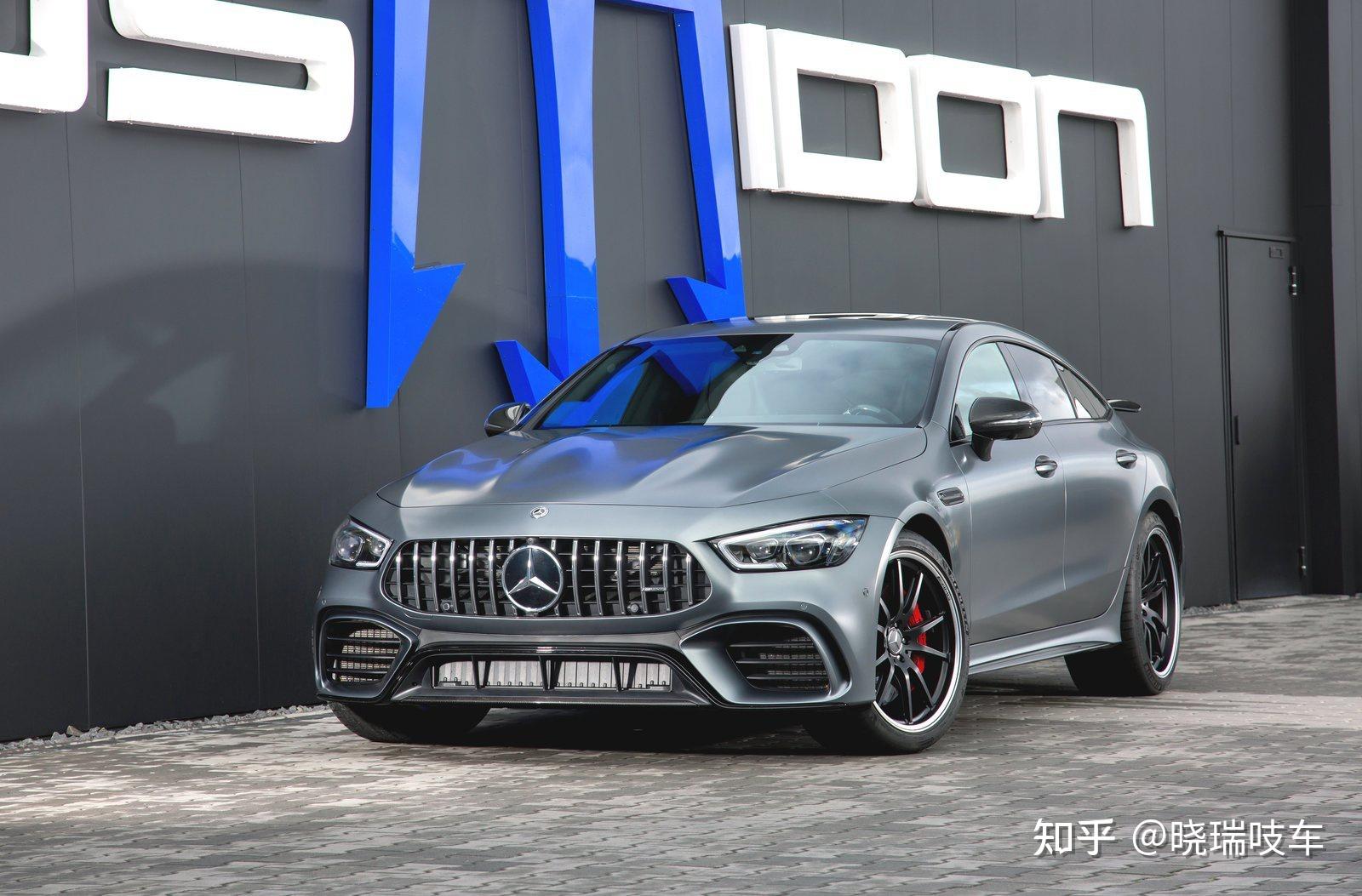 以前奔驰amg gt 63 s 4matic 无疑是产品系列里最强劲的奔驰在售车型