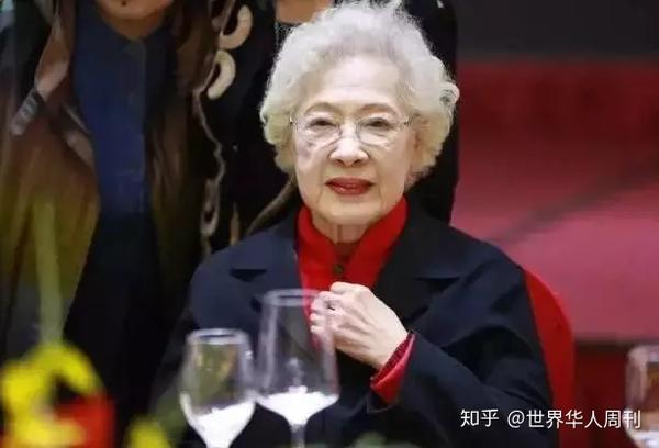 最长寿的抗癌明星:女人90岁,可以有多美?