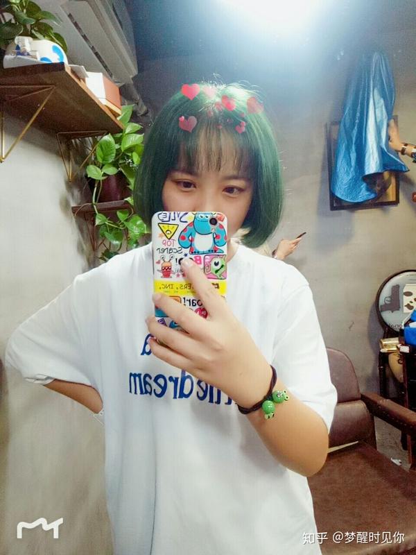 头发染成绿色是怎样一种体验?